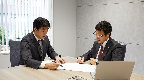 リスクを先読みして共有し、トラブルを回避する　イメージ